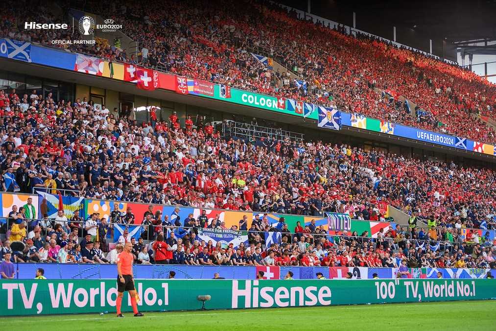 Hisense: Sponsor dan Inovator dalam Sepak Bola