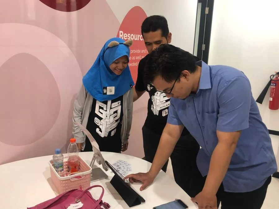Siswi Kelas 5 SD Kembangkan Gim Mocchi Mitten