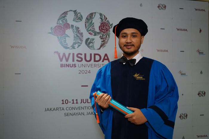 Raihan Akbar, Lulusan BINUS yang Berprestasi Meski ADD