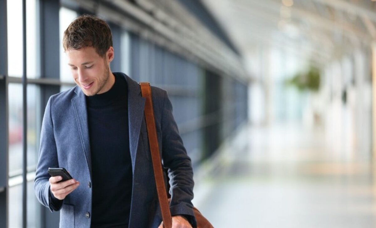 Memilih Antara KITAS dan Visa Bisnis untuk Bekerja di Indonesia
