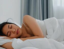 Solusi Tidur Nyenyak Tanpa Khawatir Saat Menstruasi