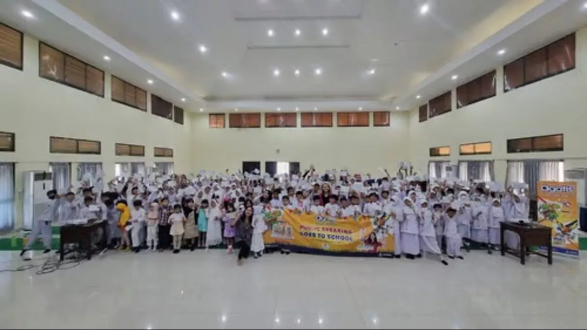 Workshop Teknik Presentasi di SD Putra 1 Bersama Priska Sahanaya