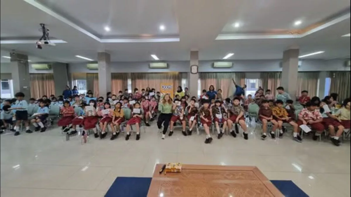 Pelatihan Public Speaking di Kanaan: Mengasah Kepercayaan Diri Siswa
