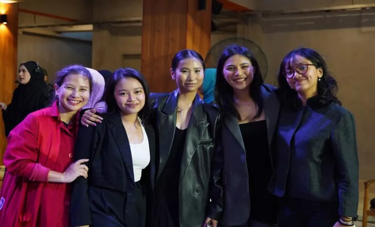 Mahasiswa BINUS University Siap Tampilkan Koleksi di Ajang Front Row Paris 2024