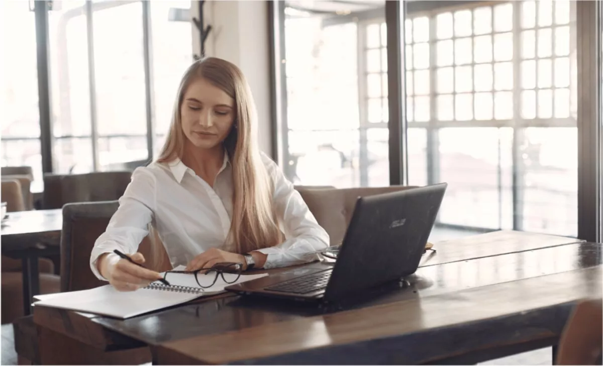 Mengapa Bisnis Perlu Layanan Sekretaris Digital di Era Modern