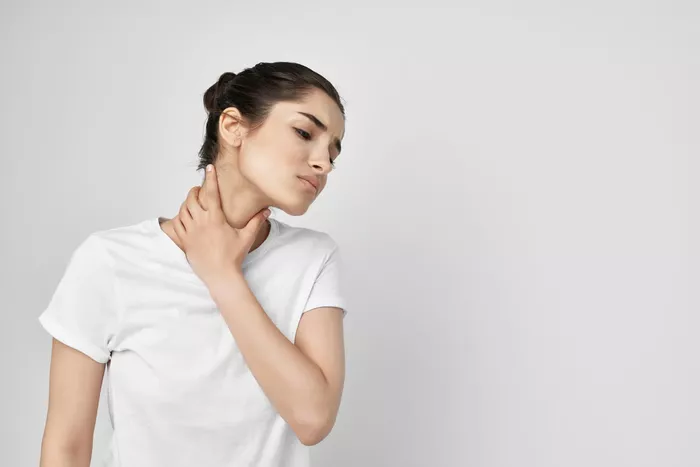 Cara Efektif Mengatasi Benjolan di Leher
