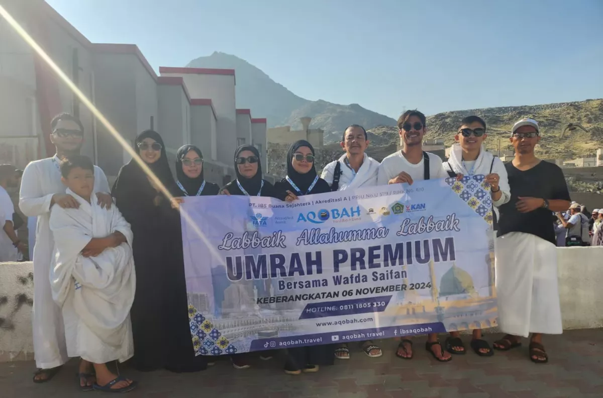 Wafda Saifan dan Keluarga Berangkat Umrah, Simak Pengalaman Serunya!