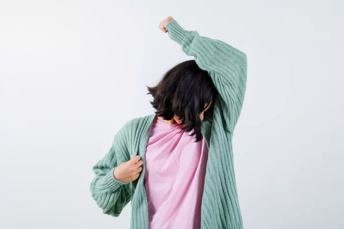Cara Mengenali dan Mengatasi Bau Badan Tidak Sedap