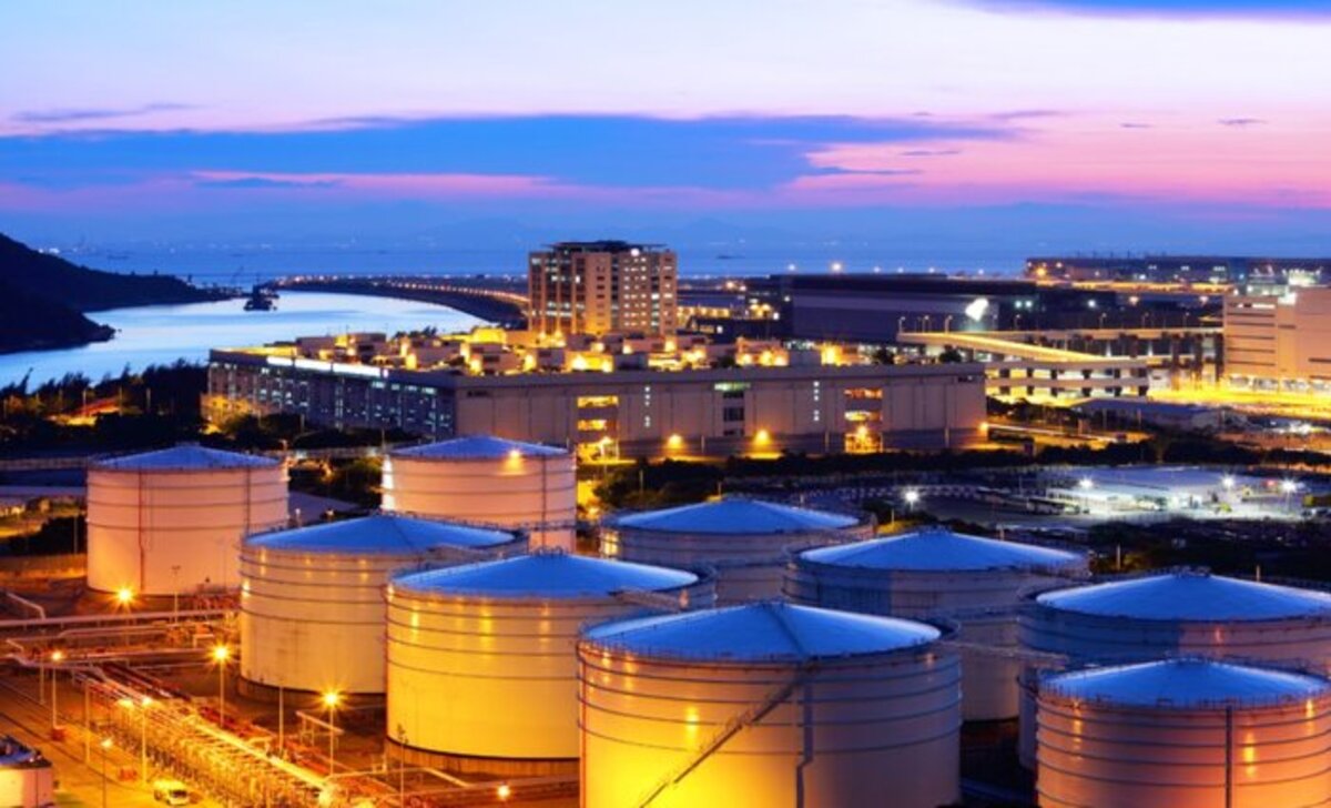 Harga Minyak WTI Menguat Tipis, Didukung Geopolitik dan Permintaan Tiongkok