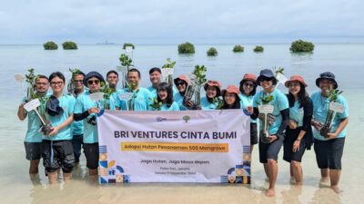 BRI Ventures Rayakan HUT BRI ke-129 dengan Penanaman Mangrove