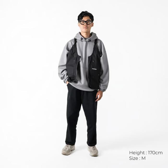 Outfit Outdoor Stylish dan Fungsional dari Bodypack