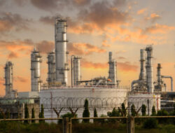 Harga Minyak WTI Turun Akibat Tekanan Global