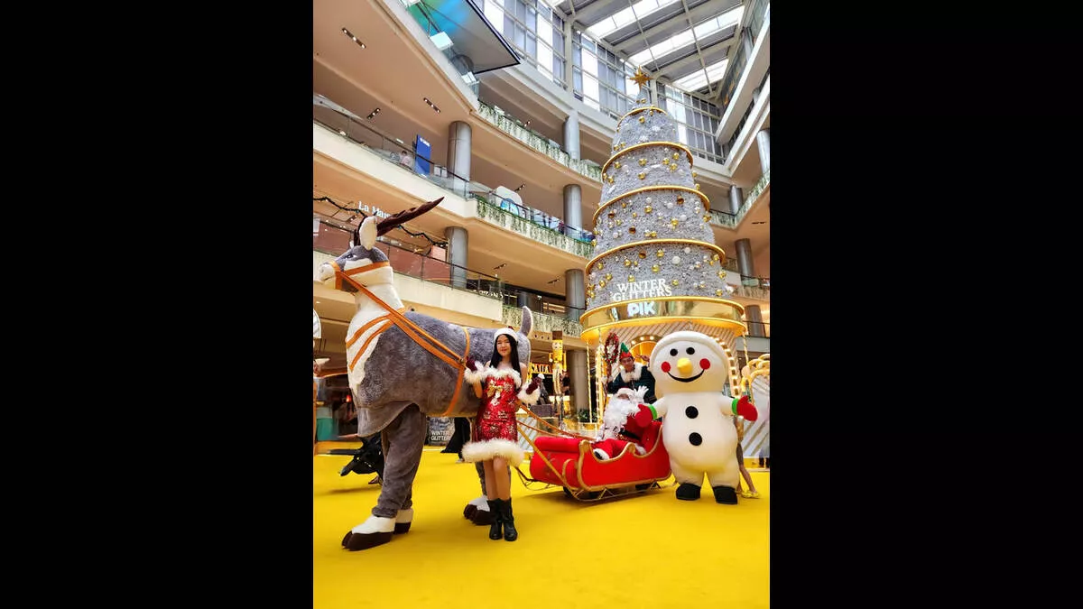 Liburan Seru di Winter Glitters PIK Avenue