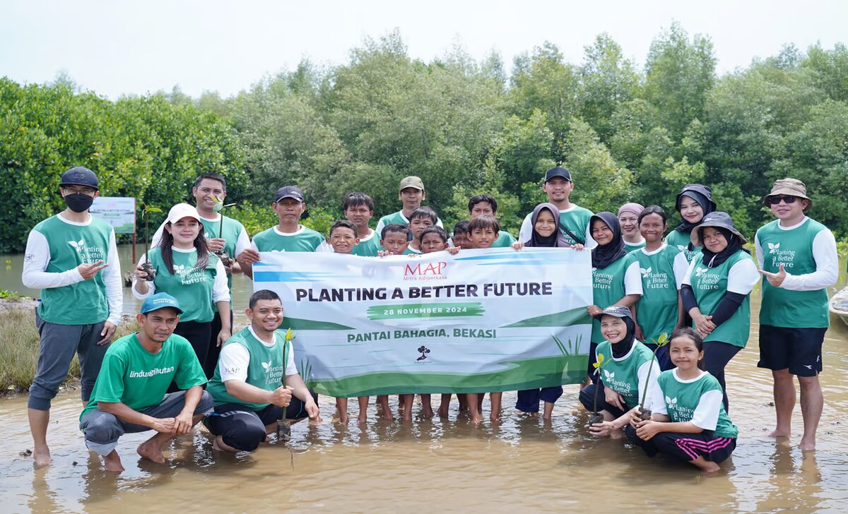 MAP dan MAPA Tanam 1.500 Mangrove di Pantai Bahagia Bersama LindungiHutan