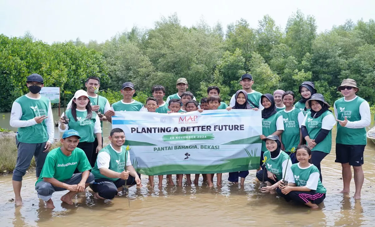 MAP dan MAPA Tanam 1.500 Mangrove di Pantai Bahagia Bersama LindungiHutan