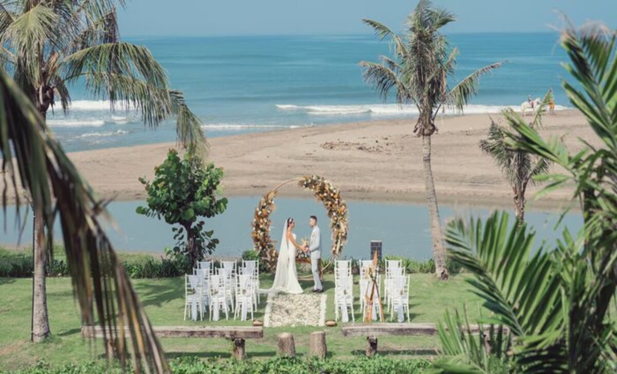 Bali Jadi Pilihan Utama Pernikahan 2025