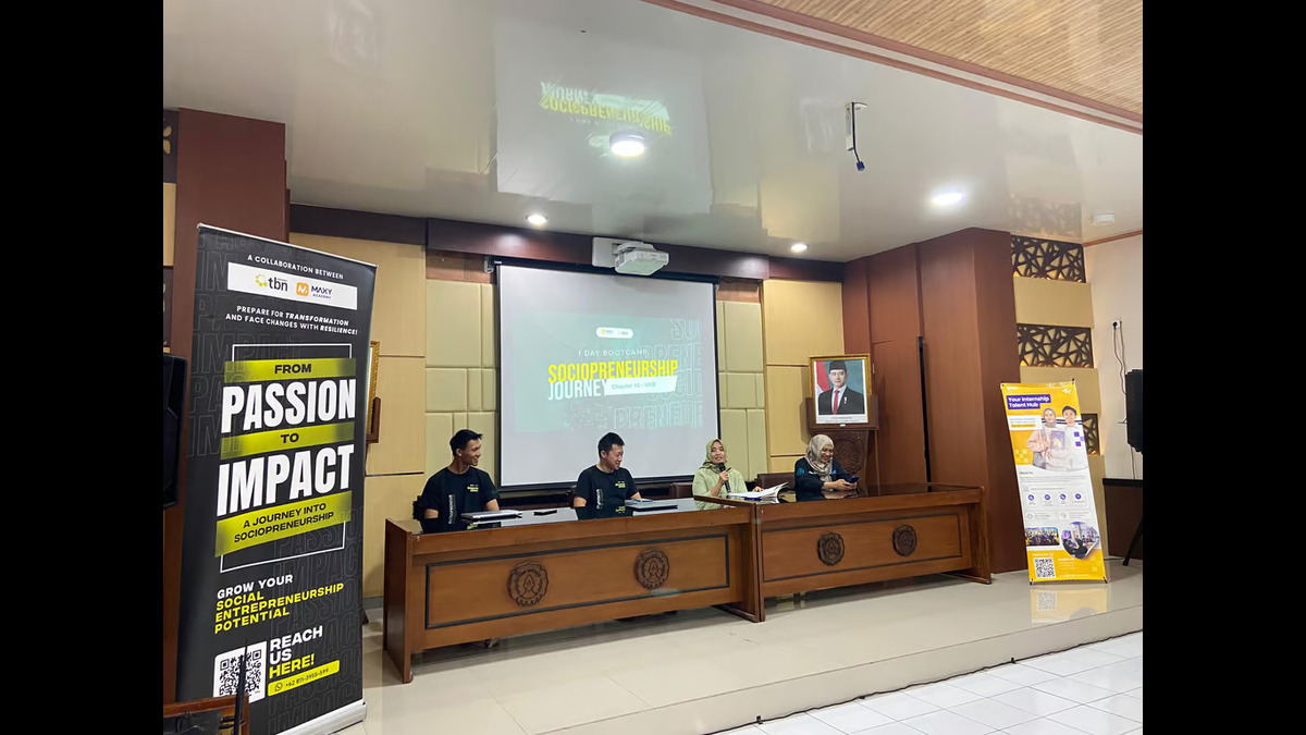 MAXY Academy Gelar Bootcamp Sociopreneurship di UNS Solo