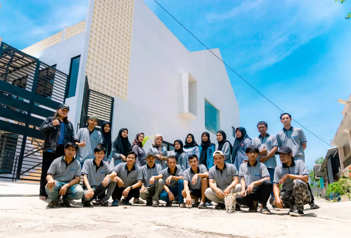 Sarjana Fisika Sukses Bangun Usaha Konveksi Tas