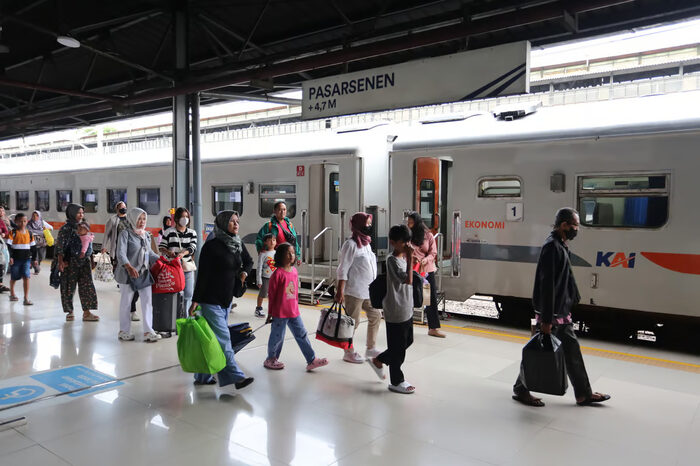 31/31 ChatGPT said: KAI Tingkatkan Kecepatan Jalur KA di Grobogan
