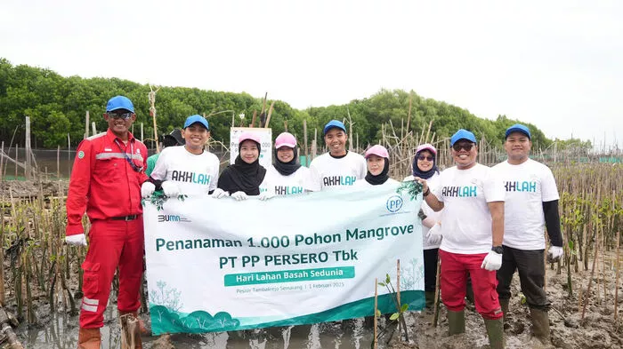 PTPP Tanam 1.000 Mangrove untuk Lindungi Pesisir Tambakrejo