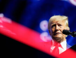 Kebijakan Ekonomi Trump: Menyeimbangkan Tarif, Inflasi, dan Suku Bunga