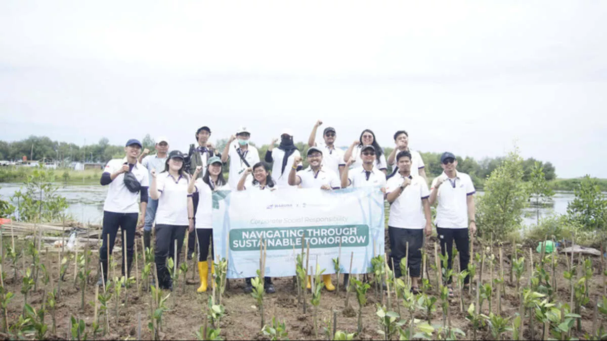 Waruna Group Tanam 2000 Pohon Mangrove untuk Lindungi Pesisir