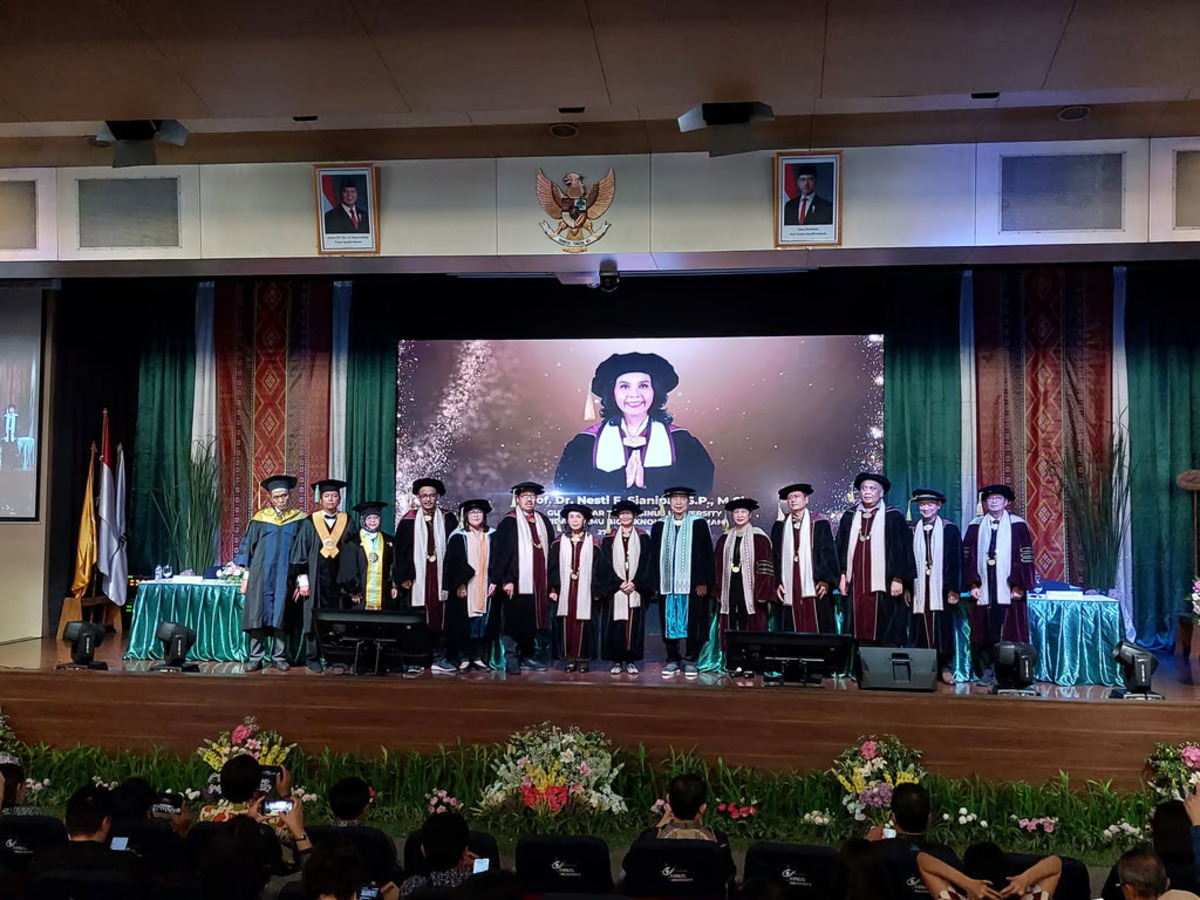 BINUS UNIVERSITY Kukuhkan Guru Besar Bidang Bioteknologi Tanaman (Sumber : BINUS Media & Publishing)