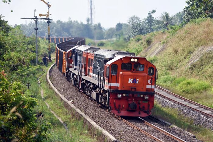 KAI Catat Peningkatan Angkutan Barang di Awal Tahun 2025