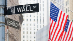 Wall Street Menguat, S&P 500 dan Nasdaq Menguat