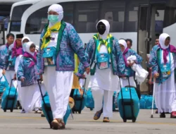 929 Jemaah Calon Haji Sumenep Diberangkatkan Besok ke Tanah Suci