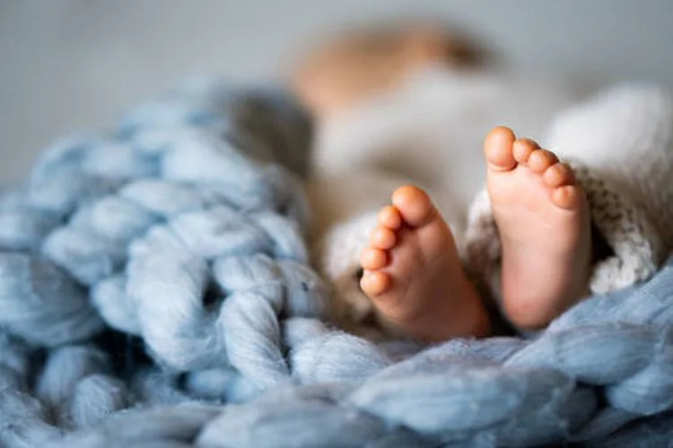Bayi Prematur Ditemukan Hidup di dalam Kardus di Sampang, Polisi Lakukan Penyelidikan