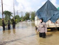 Hujan Deras, Jalan Sumenep-Pamekasan Banjir Setinggi Lutut Orang Dewasa