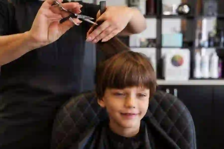 Potongan Rambut Anak Laki-Laki Sesuai Bentuk Wajah Kotak