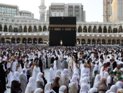 Puluhan Jemaah Asal Madura Tertahan di Bandara Jeddah karena Berangkat Haji Tanpa Visa Resmi