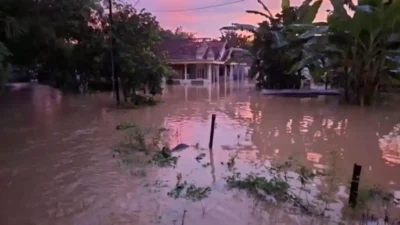 Tanggul Sungai Kebunagung Jebol untuk Kedua Kalinya, Ribuan Rumah Terendam Banjir
