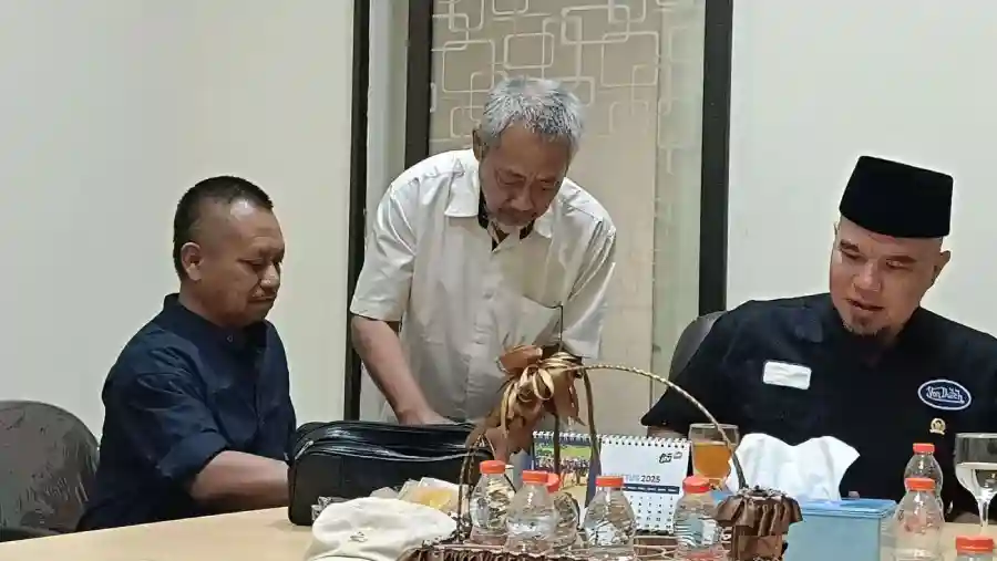 Ahmad Dhani Gali Aspirasi di Surabaya, Kritik Tumpang Tindih Pembinaan Olahraga Nasional
