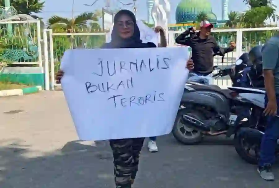Jurnalis Pamekasan Gelar Aksi Solidaritas, Desak Gubernur Tindak Tegas Bupati Situbondo