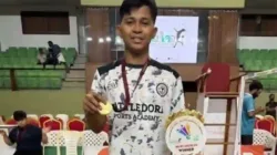 Pebulu Tangkis Asal Sampang Rebut Emas di India, Dukung Klub Dubai Tapi Bendera Indonesia Berkibar