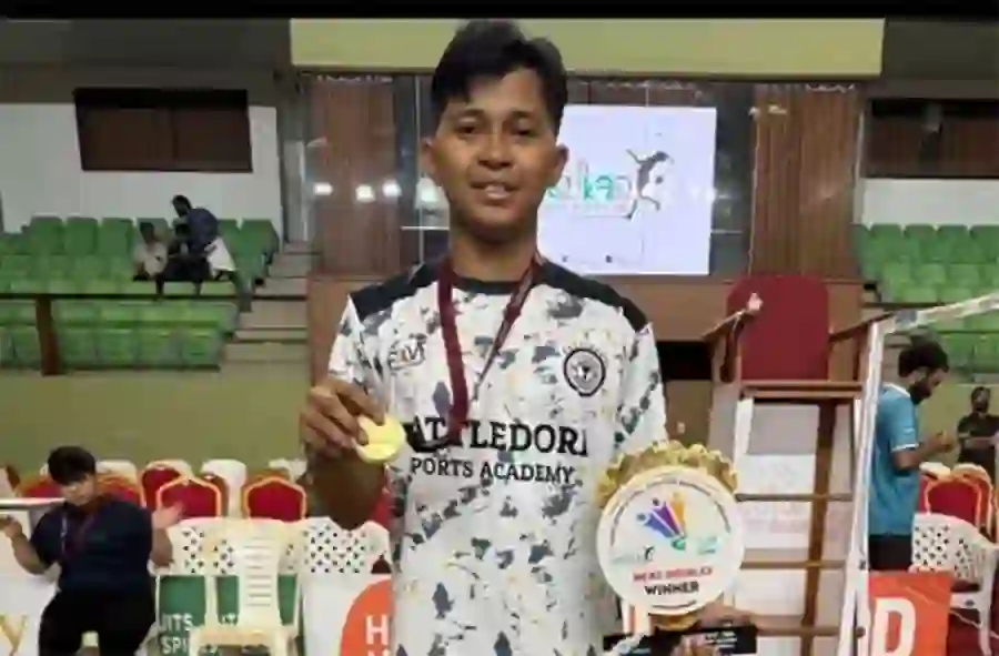 Pebulu Tangkis Asal Sampang Rebut Emas di India, Dukung Klub Dubai Tapi Bendera Indonesia Berkibar