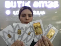 Harga Emas Antam Hari Ini Melesat ke Rp2,35 Juta per Gram!