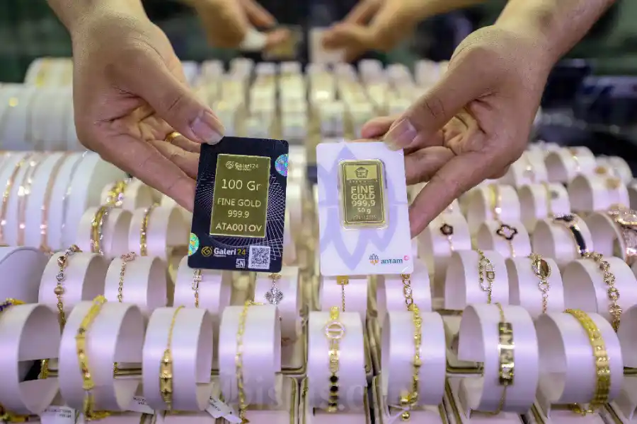 Harga Emas Antam Hari Ini Sabtu, 25 Oktober 2025_ Naik Rp36 Ribu per Gram!