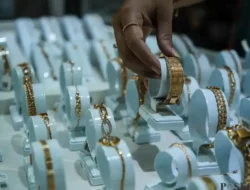 Harga Emas Perhiasan Hari Ini, Senin 27 Oktober 2025: Cek Perbandingan Rajaemas vs Lakuemas!