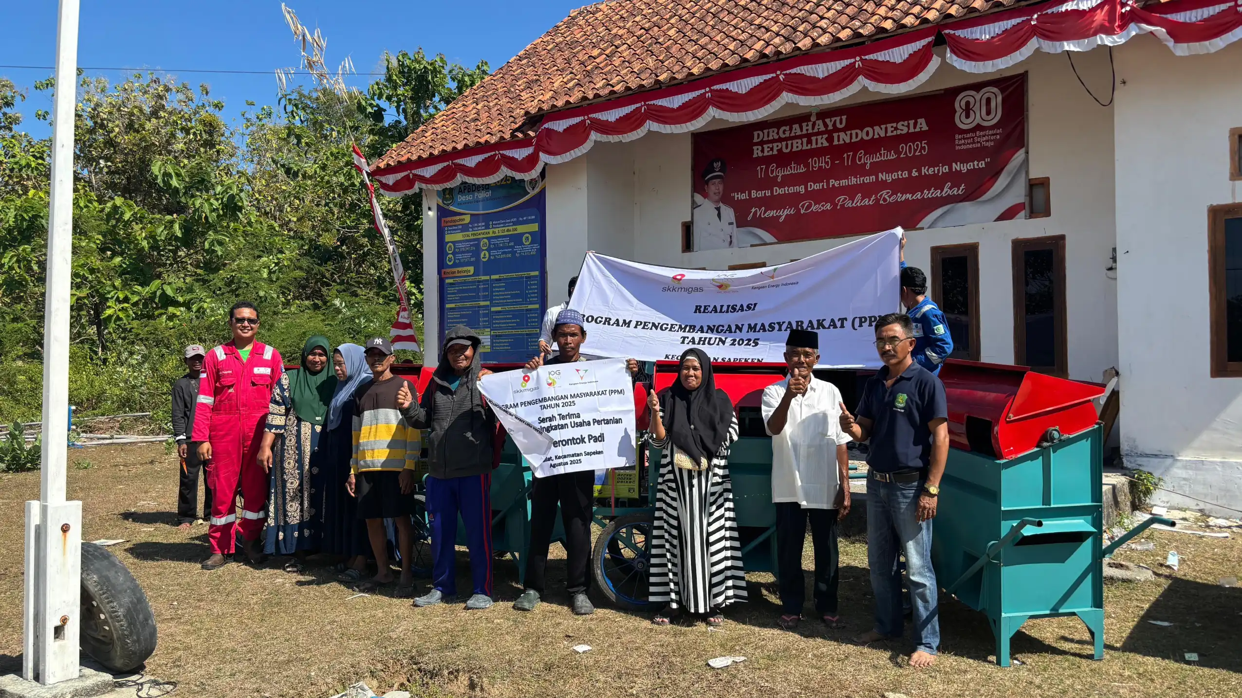 KEI Salurkan Bantuan UMKM dan Pertanian untuk Warga Desa Paliat, Sumenep