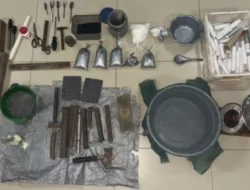Polisi Gerebek Rumah di Sumenep, Temukan Bahan Peledak Siap Rakit!