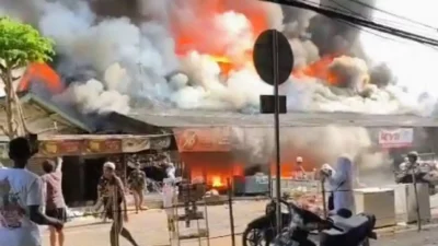 Toko Onderdil di Sumenep Ludes Terbakar, Kerugian Capai Rp1,5 Miliar