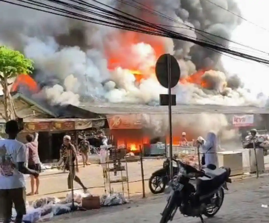 Toko Onderdil di Sumenep Ludes Terbakar, Kerugian Capai Rp1,5 Miliar