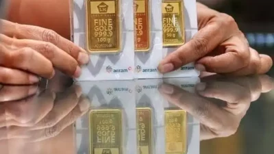 Harga Emas Antam Hari Ini Stagnan di Rp2,501 Juta per Gram, Turun Tajam dari ATH!