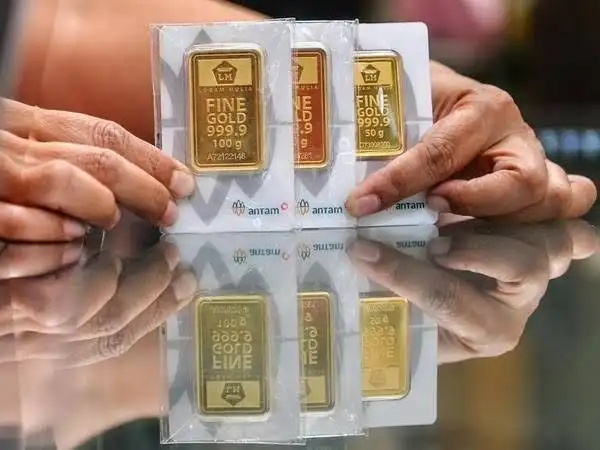 Harga Emas Antam Hari Ini Stagnan di Rp2,501 Juta per Gram, Turun Tajam dari ATH!
