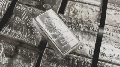 Harga Perak Antam Anjlok Rp4.500 di Akhir 2025, Ini Penyebabnya!