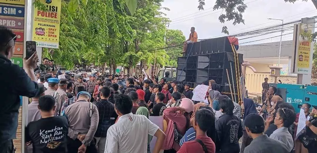Aktivis Sumenep Desak Pencopotan Kapolsek Pasongsongan atas Lambatnya Penanganan Kasus Pengeroyokan